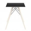 Mesa de comedor Vondom Faz Madera tapa cuadrada negra y patas de roble natural